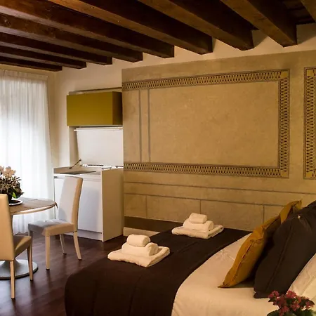 Cavour44 - Palazzo Canossa Verona Exterior photo