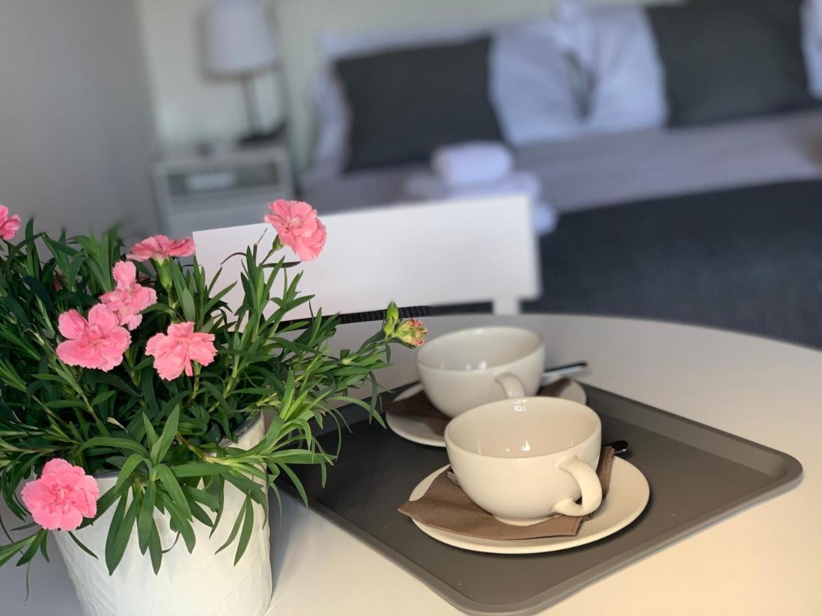 Cavour44 - Palazzo Canossa Apartment