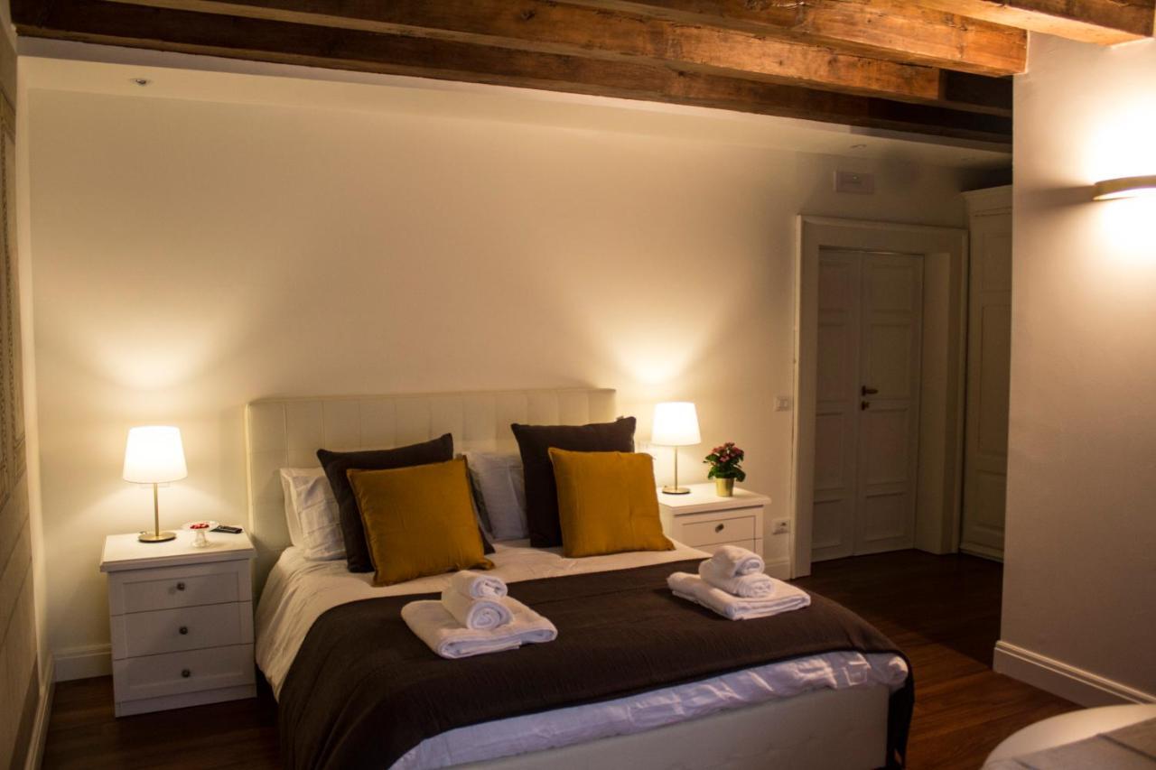 Cavour44 - Palazzo Canossa Apartment *