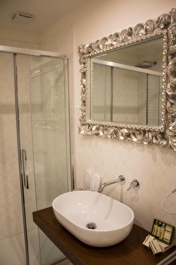 Cavour44 - Palazzo Canossa *