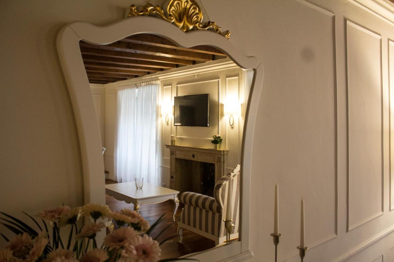 Cavour44 - Palazzo Canossa Apartment Verona